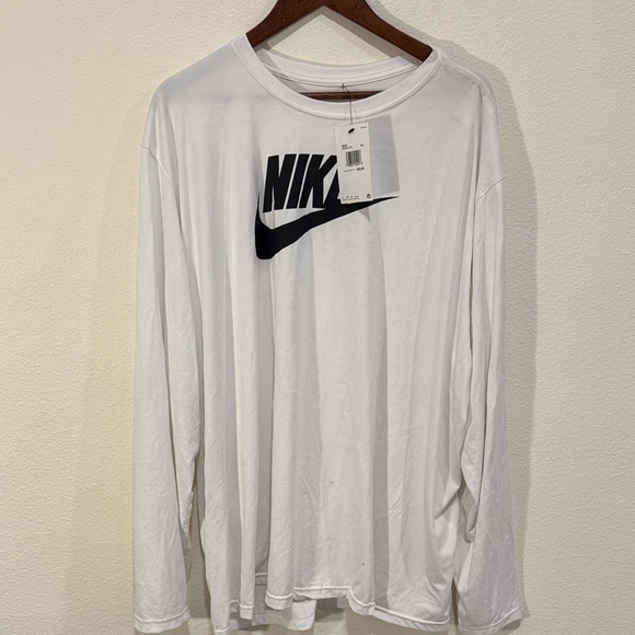 Nike Other - Nike Men's Classic White Long Sleeve Tee
